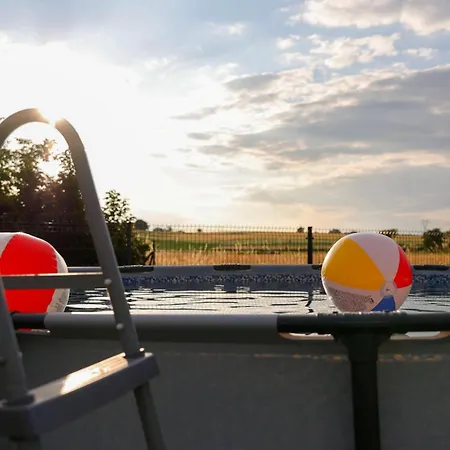 Jej I Jego - Eleganckie Z Balia Na Wylacznosc Niewiesze