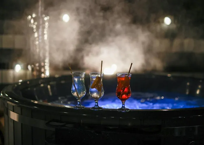 Jej I Jego - Eleganckie Z Balia Na Wylacznosc בית נופש Niewiesze