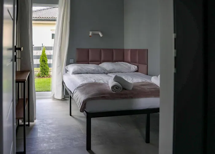 בית נופש Jej I Jego - Eleganckie Z Balia Na Wylacznosc Niewiesze