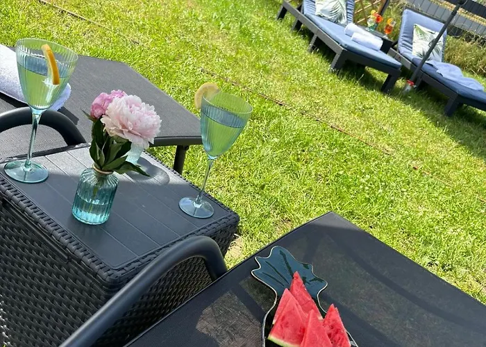 Jej I Jego - Eleganckie Z Balia Na Wylacznosc